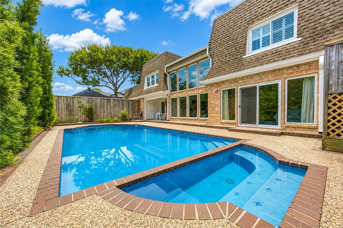 Photo of 926 Ivy Wall Drive