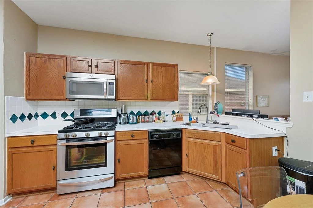 Photo of 9911 Goldenglade Drive