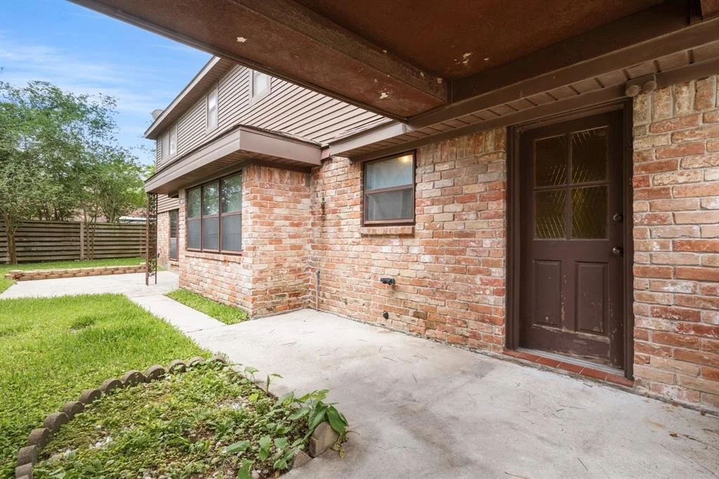Photo of 28814 Enchanted Drive