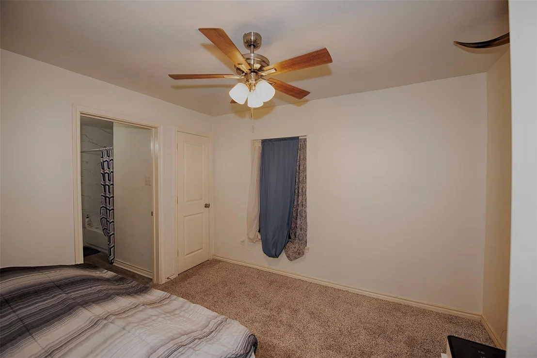 Photo of 2802 Canfield Street