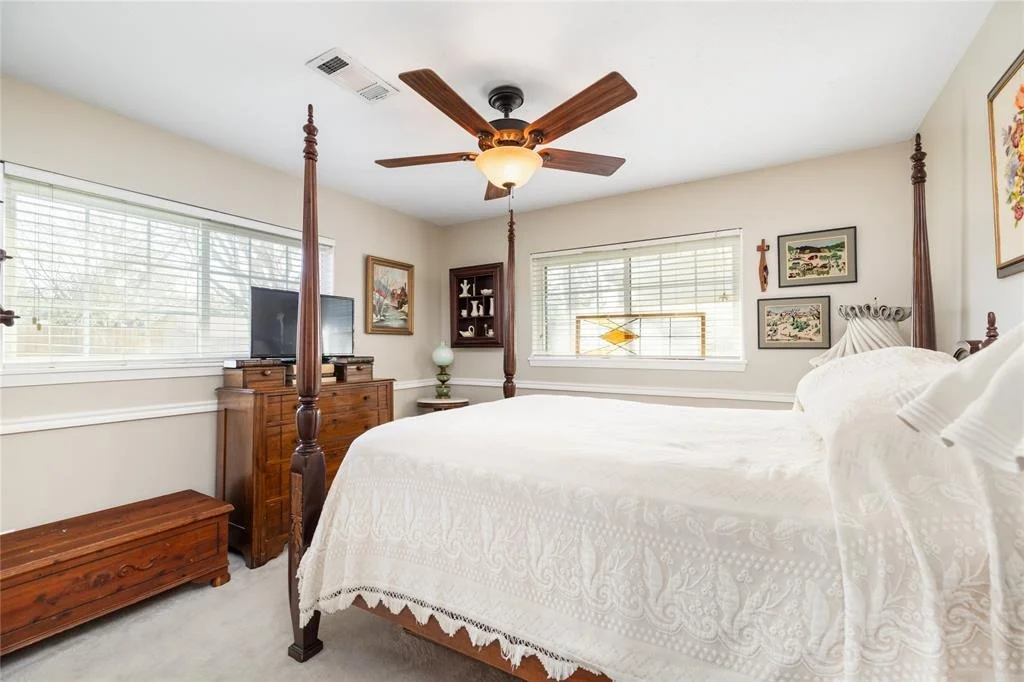 Photo of 1615 Shadow Bend Drive