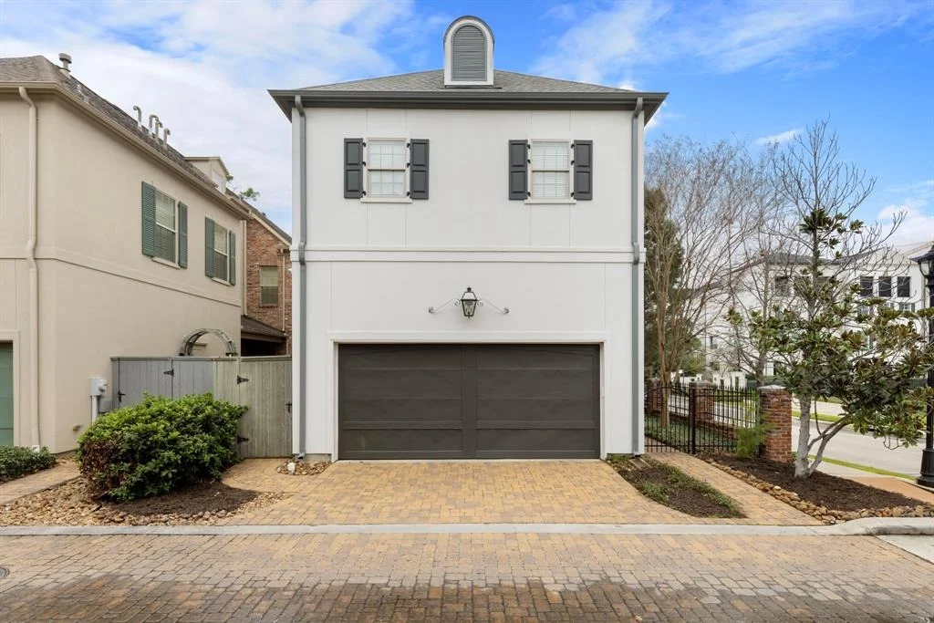 Photo of 3222 Majesty Row