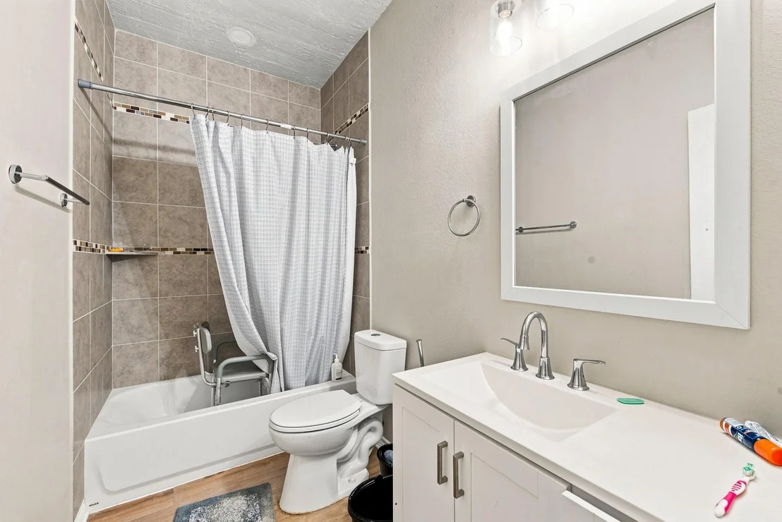 Photo of 808 N Washington Avenue