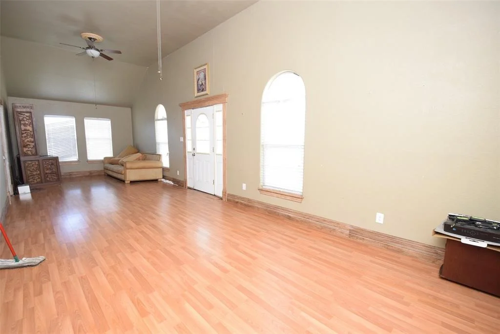 Photo of 529 W 4th Street