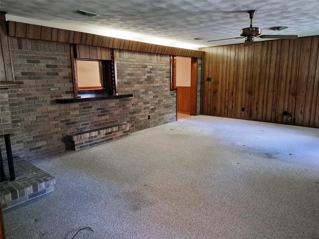 Photo of 613 Southside Drive
