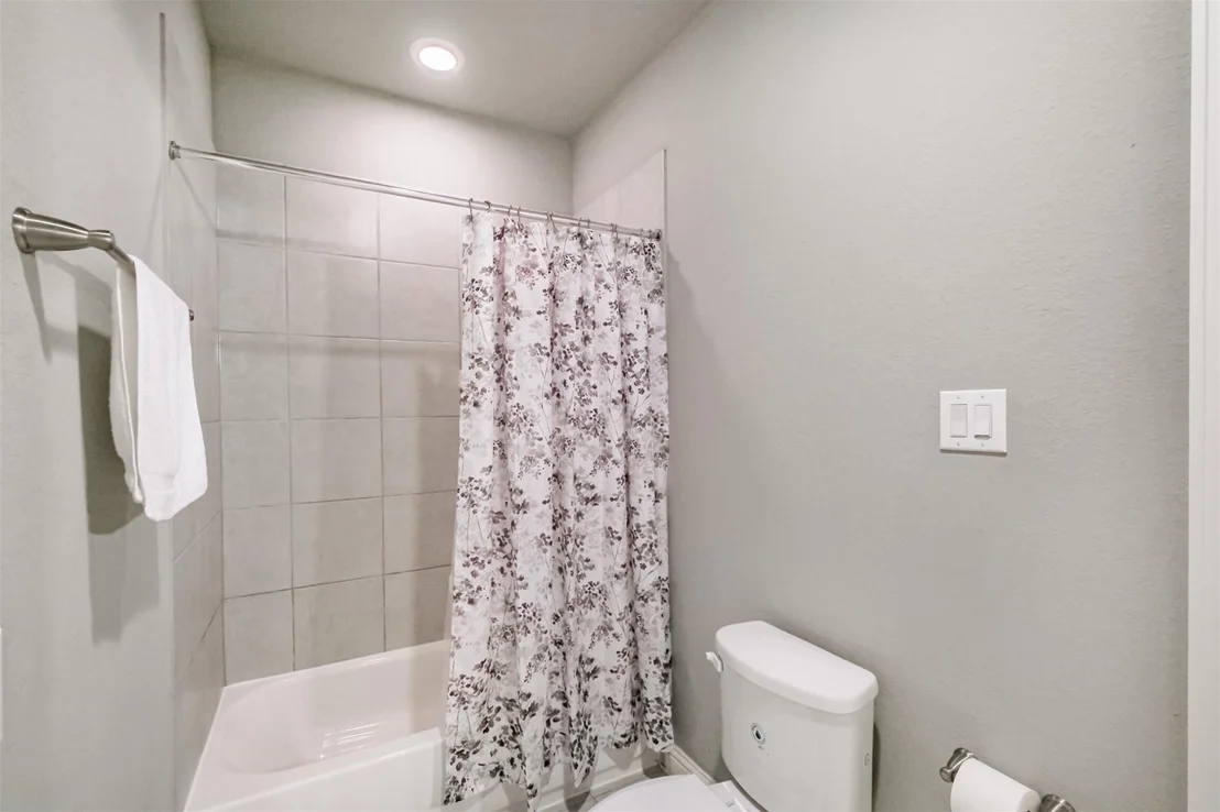 Photo of 3722 Edison Lane