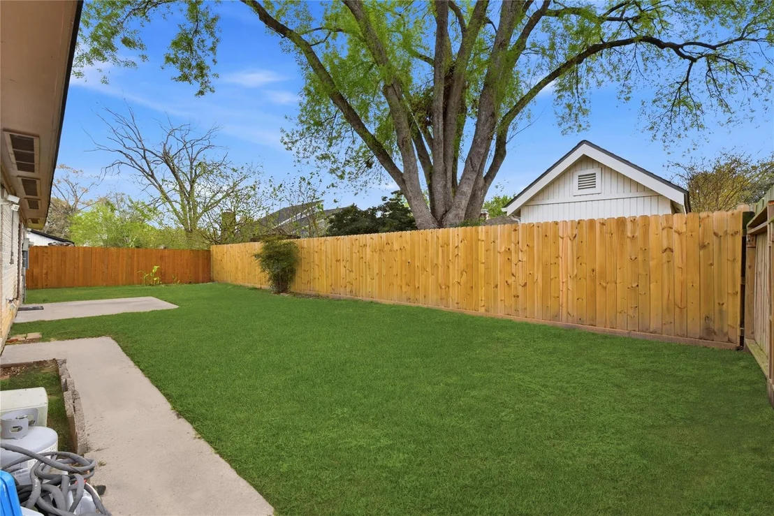 Photo of 9211 Benning Drive