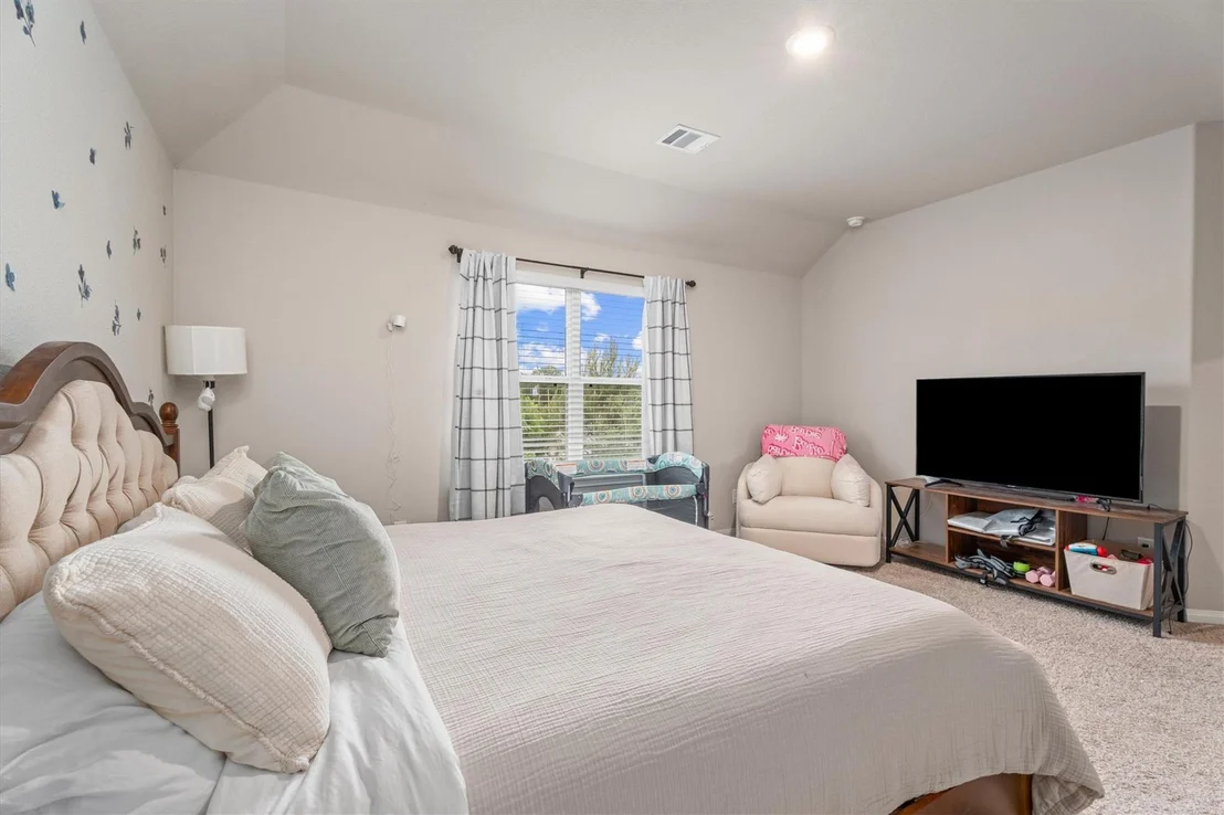 Photo of 1325 Mount Bassie Trail