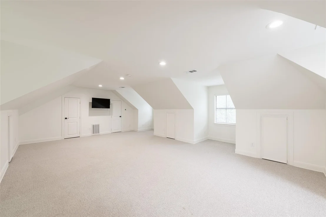 Photo of 25 Woodsborough Circle
