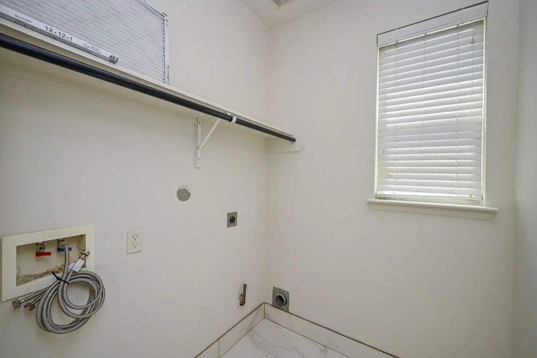 Photo of 11011 Glenora Drive