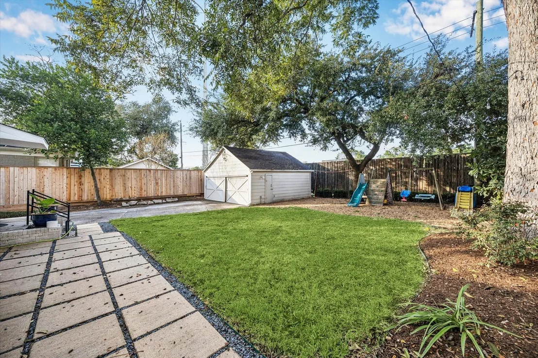 Photo of 1402 Vassar Street