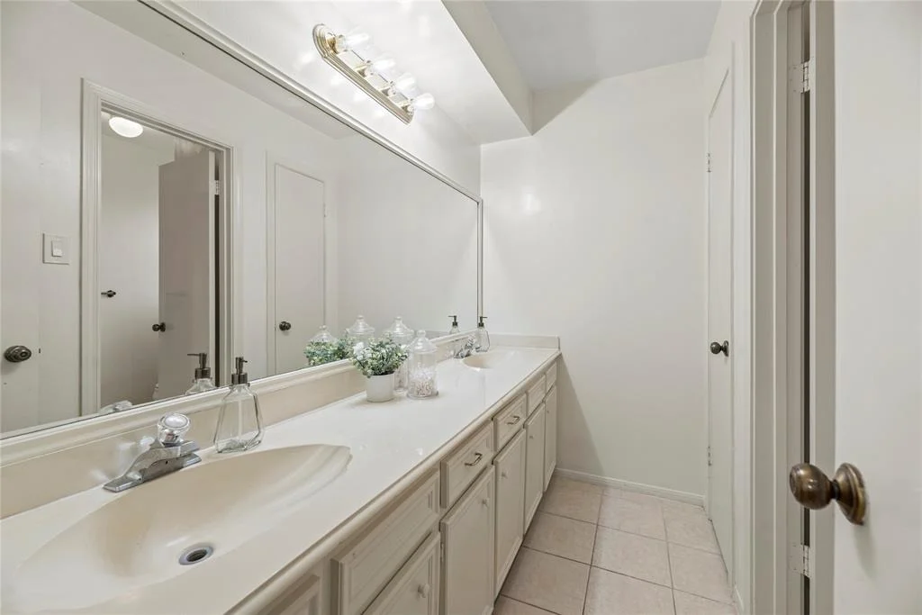 Photo of 25506 Long Hill Lane