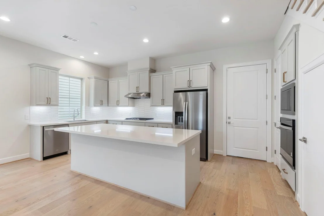 Photo of 25225 Liberty Mill Drive