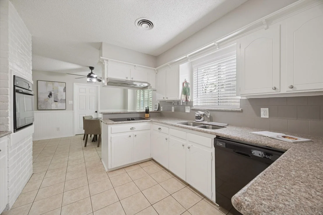 Photo of 5422 Golf Drive