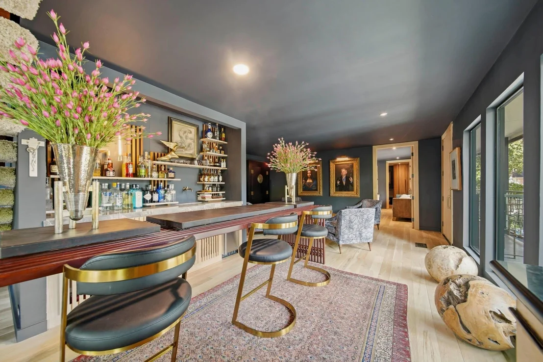 Photo of 203 Chimney Rock Road