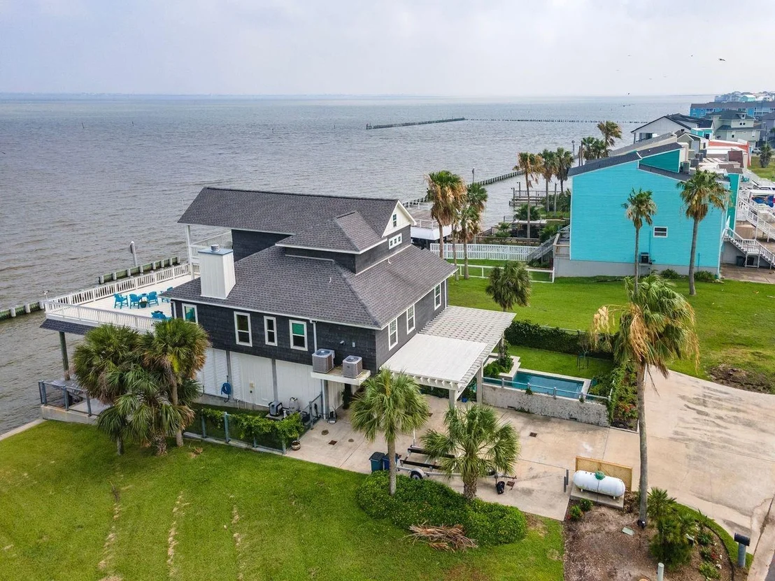 Photo of 12 Tiki Circle