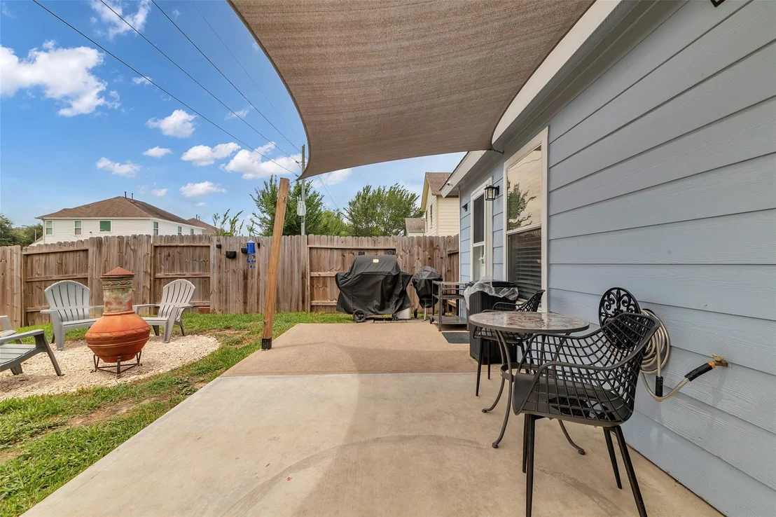 Photo of 11327 Log Cabin Lane