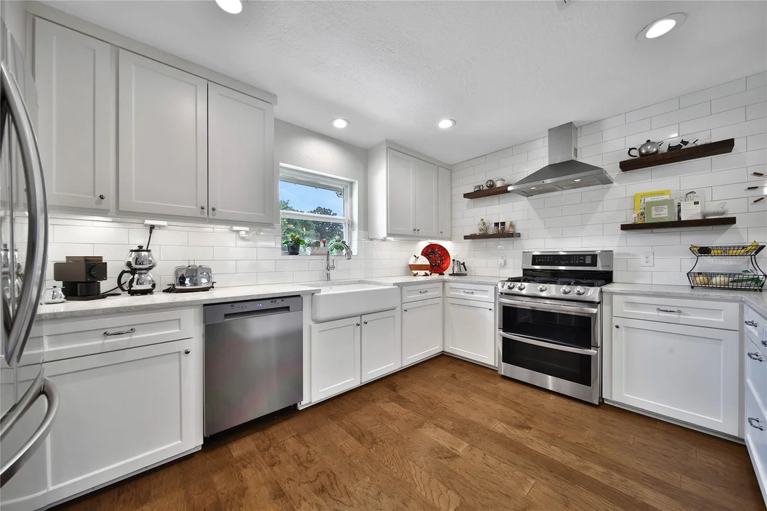 Photo of 1503 W T C Jester Boulevard