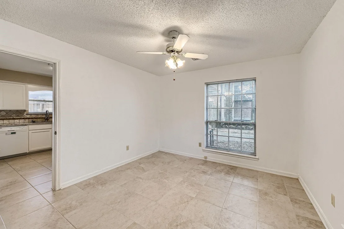 Photo of 19527 Enchanted Oaks Drive