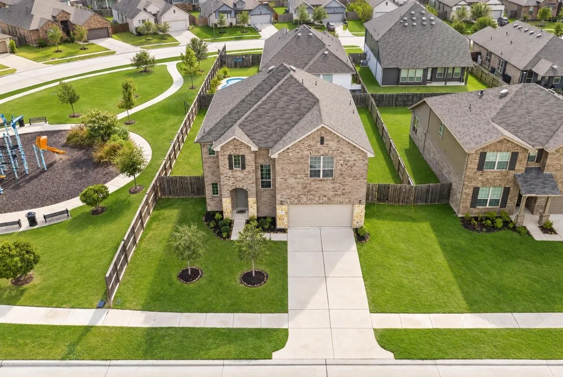 Photo of 4615 Bartagrass Drive
