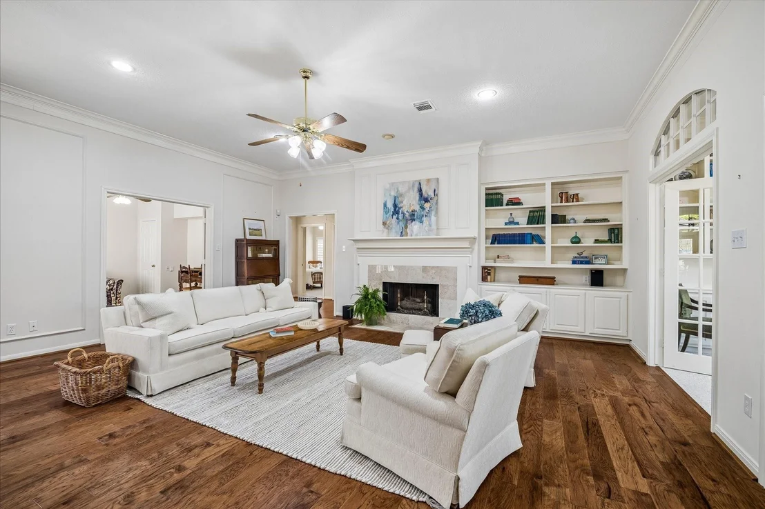 Photo of 1830 Breezin Court