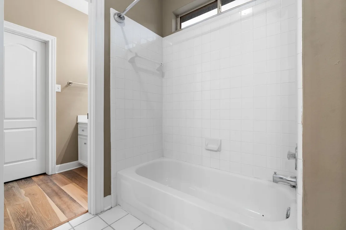 Photo of 117 Lake View Circle