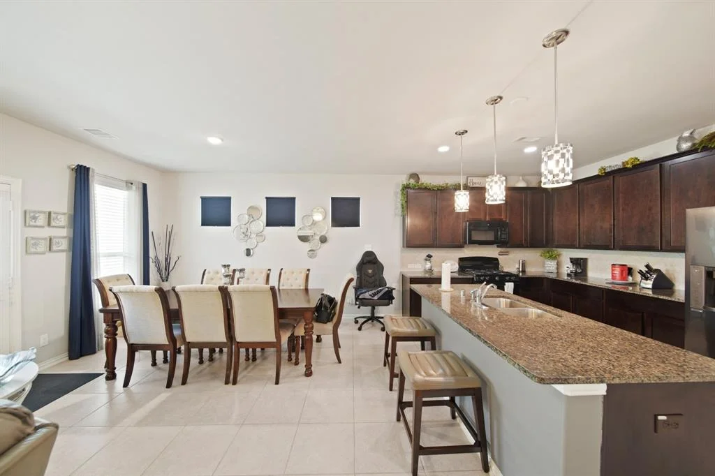Photo of 16 Montecito Lane