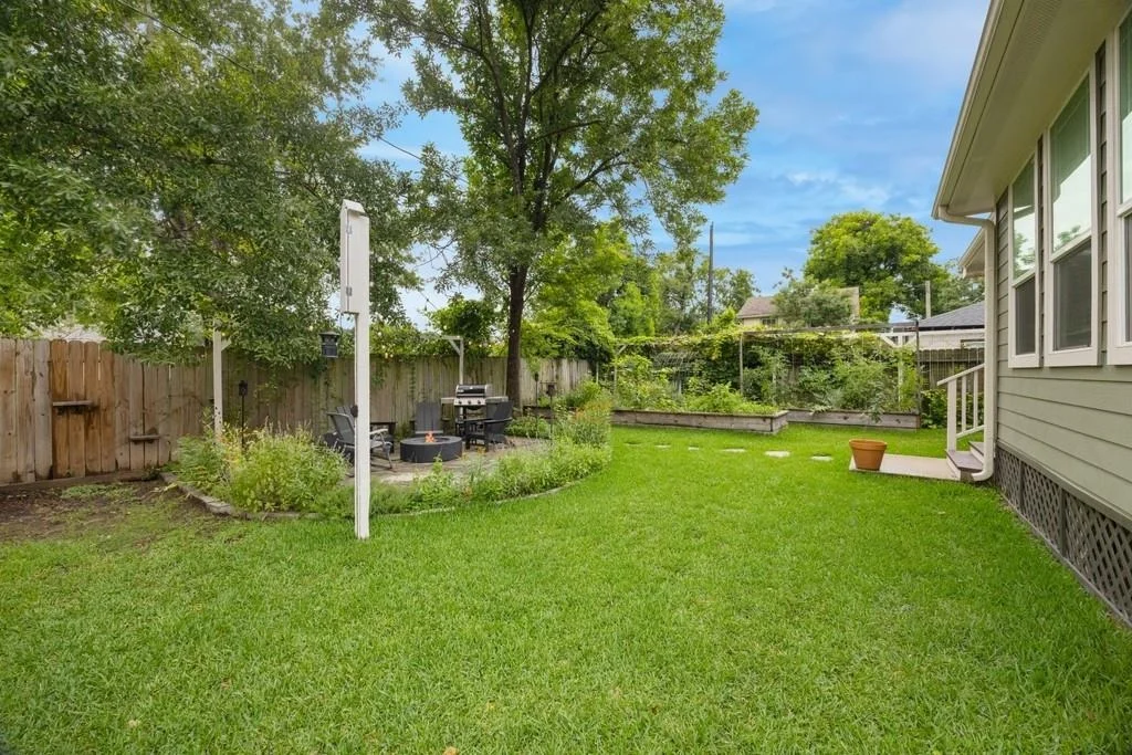 Photo of 3809 Edison Street