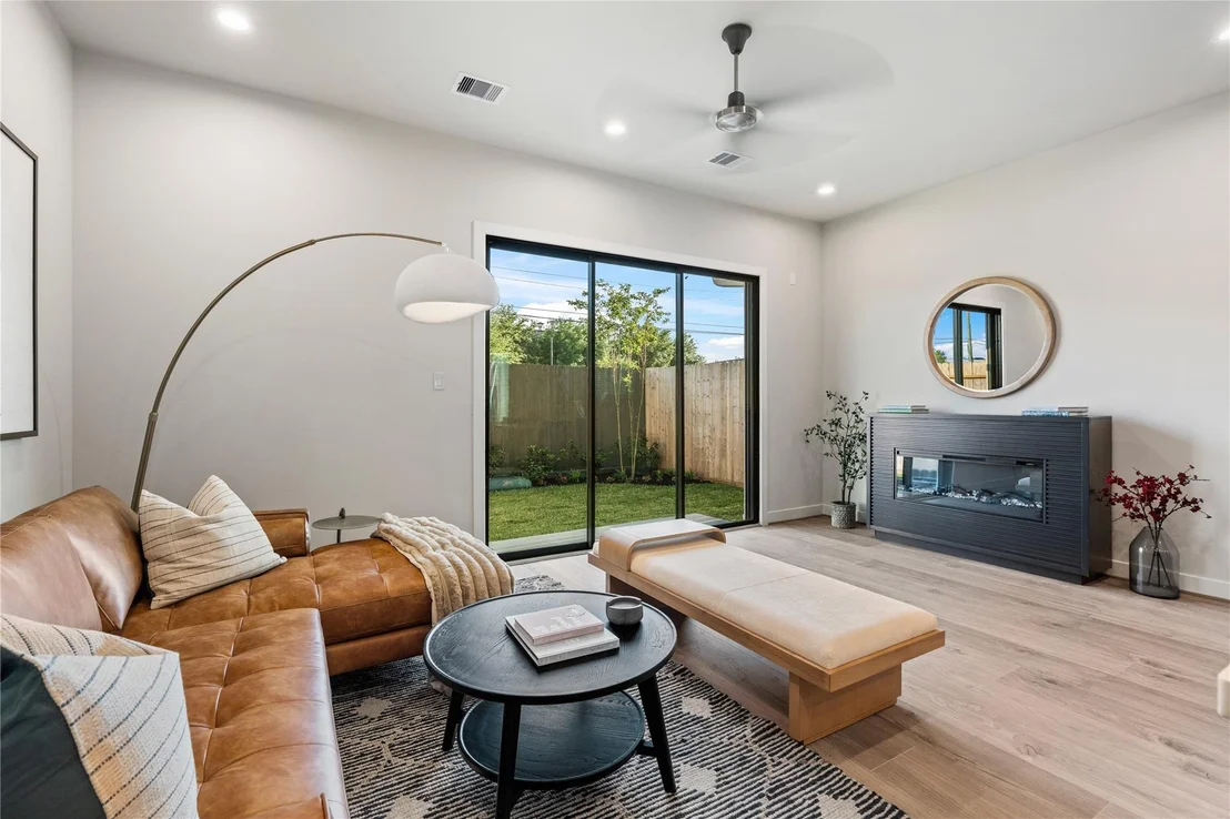 Photo of 3919 Willowbend Point Drive