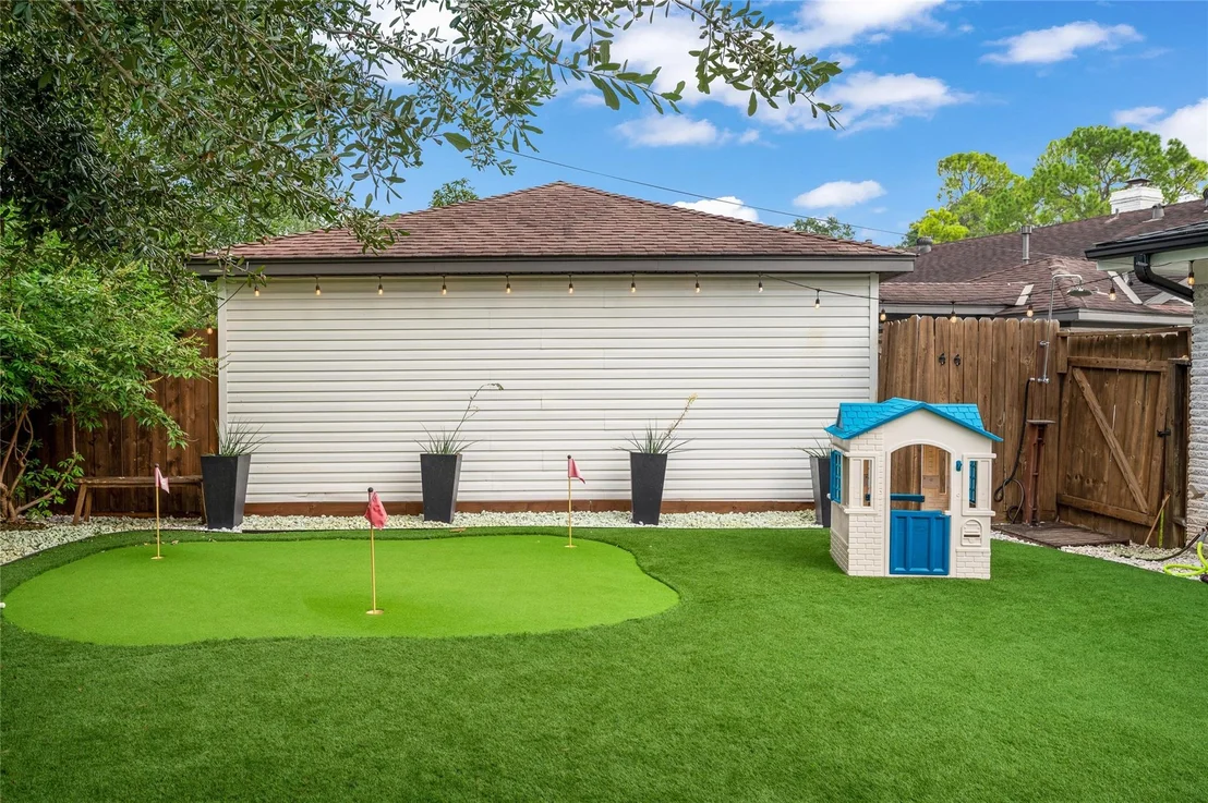 Photo of 10622 Riverview Drive