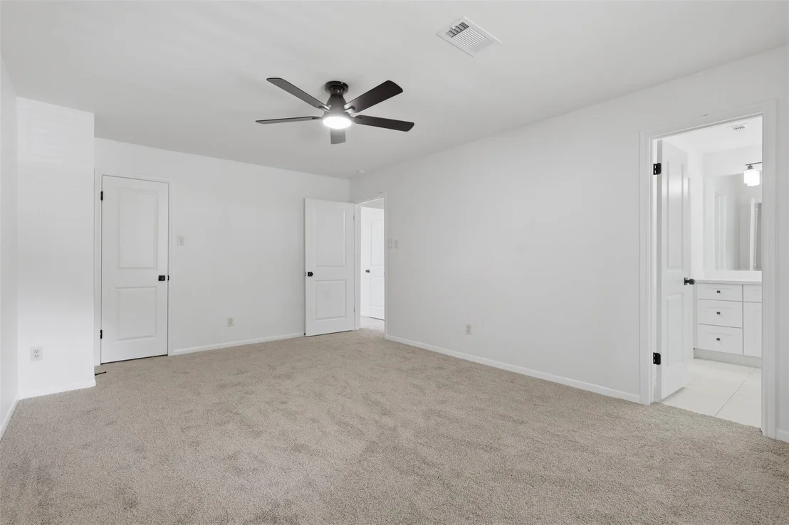 Photo of 16306 Mill Point