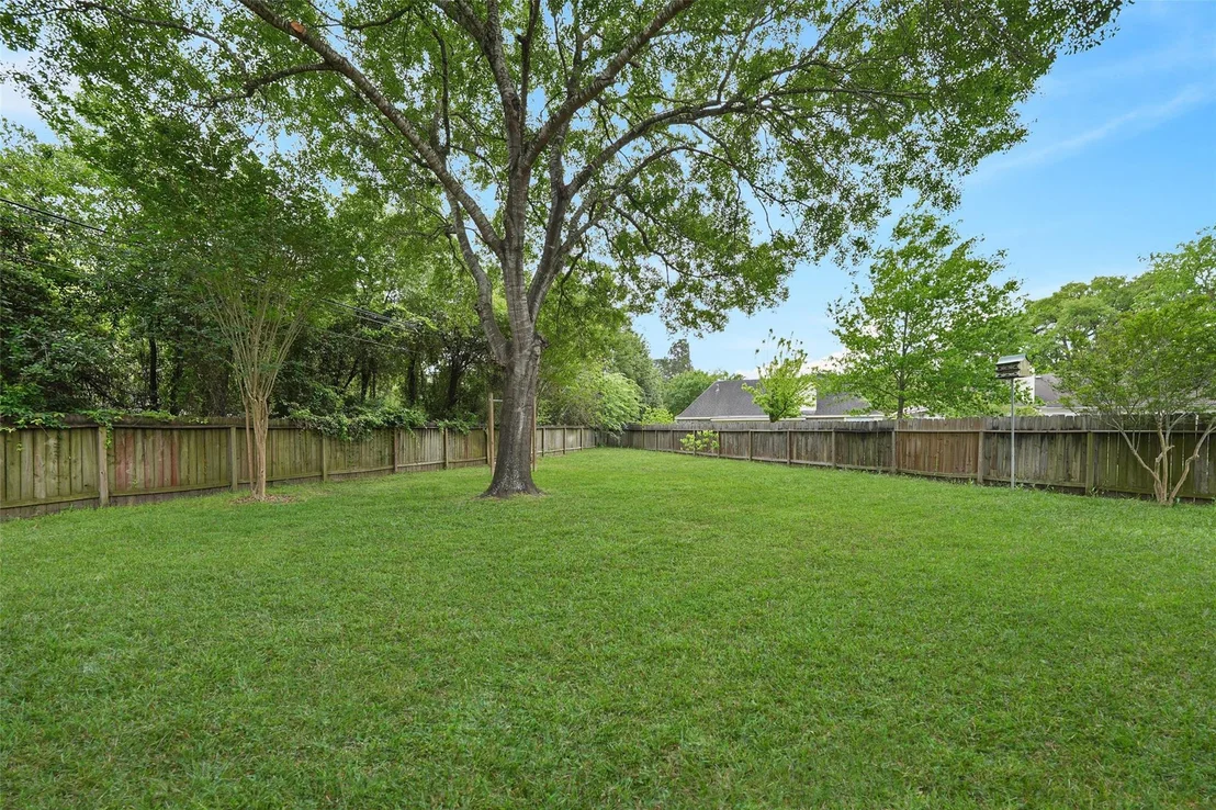 Photo of 8811 Tan Oak Circle