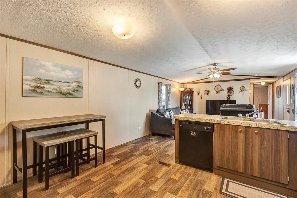 Photo of 749 Bradford Street