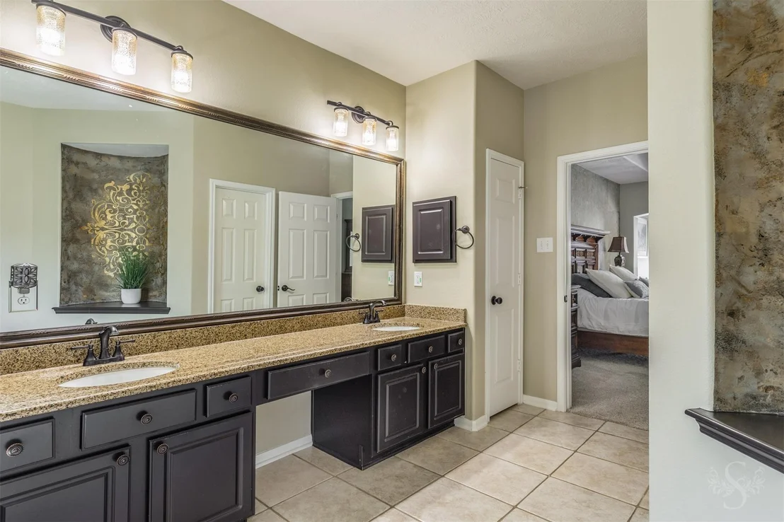 Photo of 1206 Paralee Drive