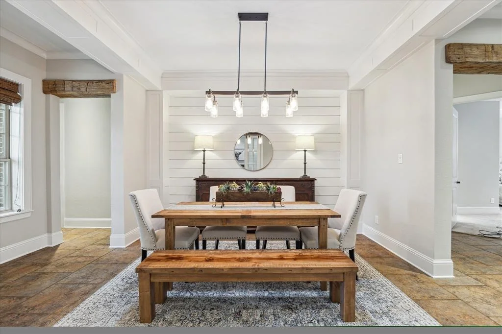 Photo of 6815 American Elm Lane