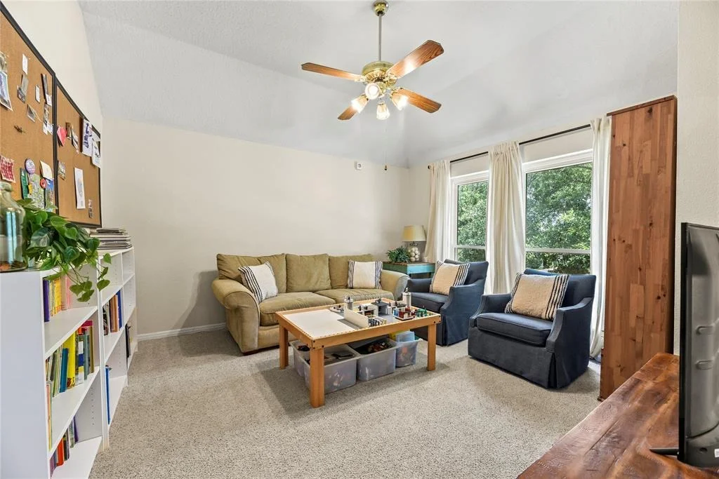 Photo of 1310 Blackthorne Drive