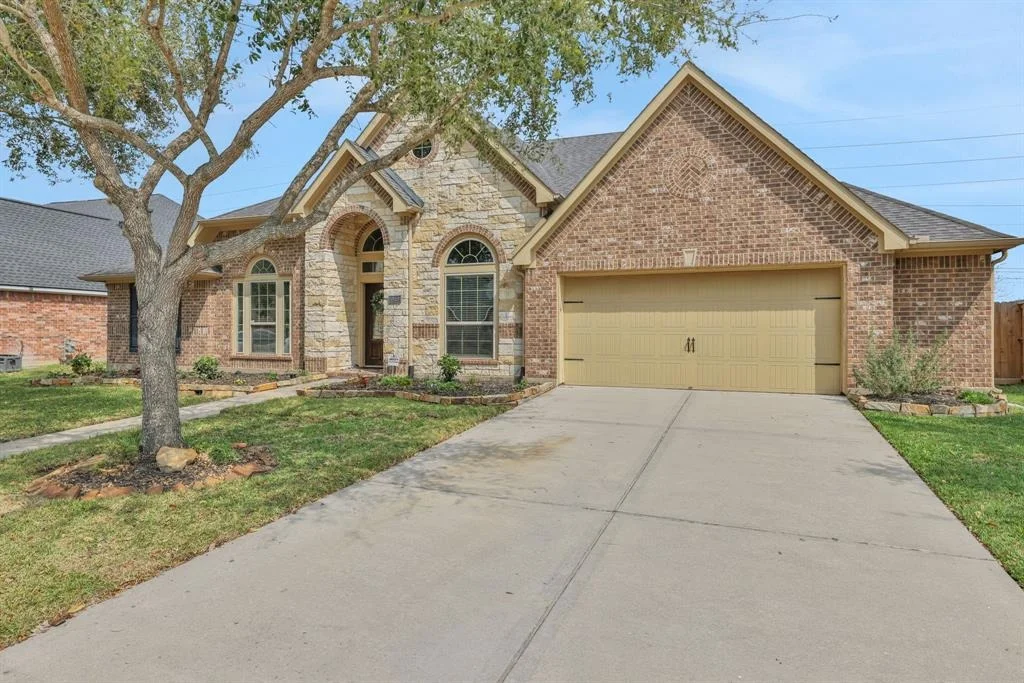Photo of 7423 Shadow Terrace Lane