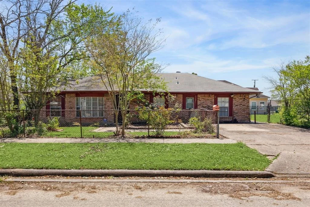 Photo of 404 Hawthorne Avenue