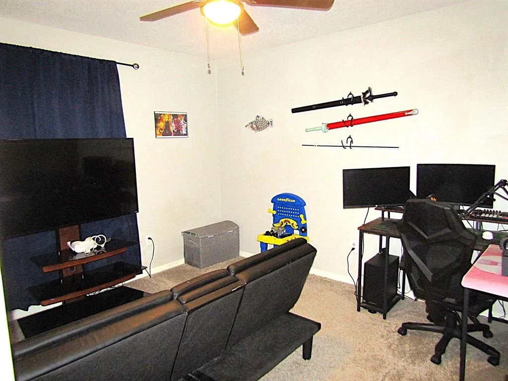 Photo of 904 Molina Drive