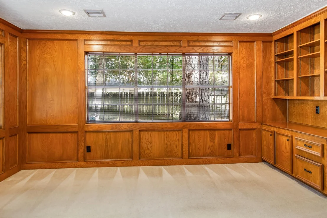 Photo of 2023 Forest Manor Drive