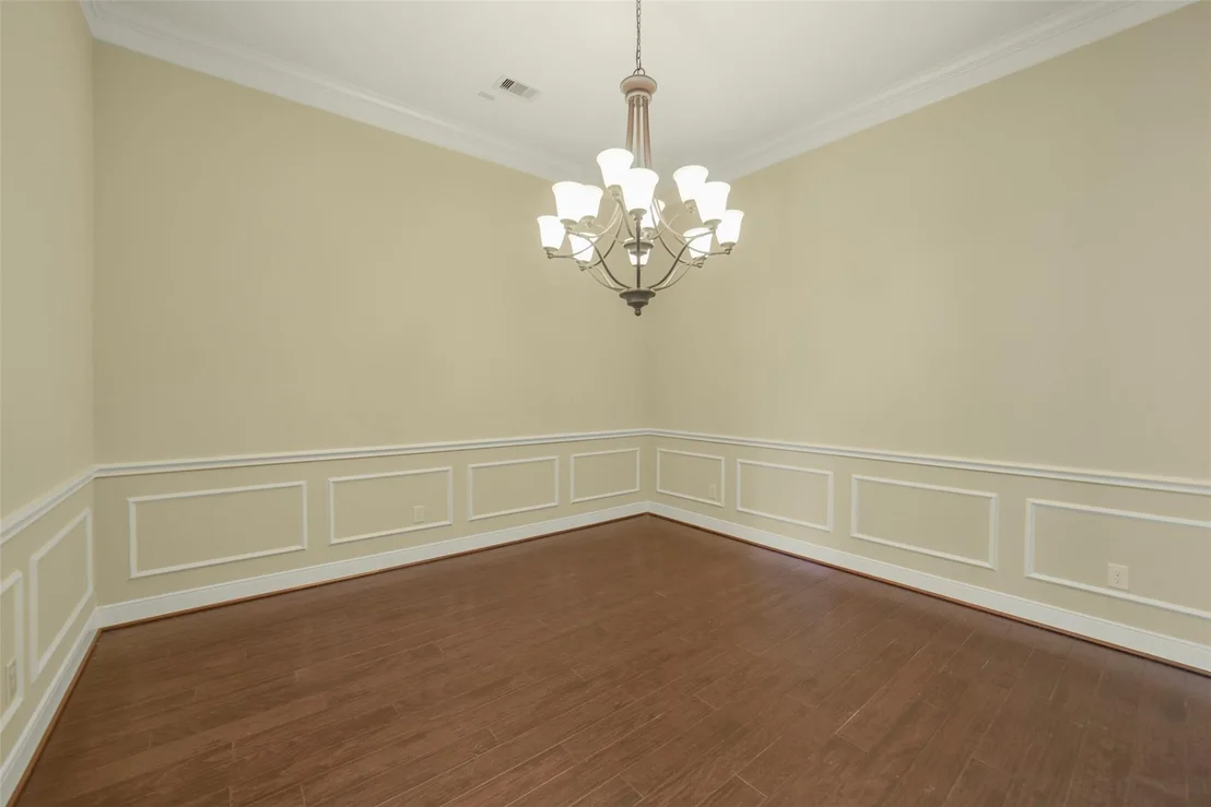 Photo of 2307 Draycutt Drive