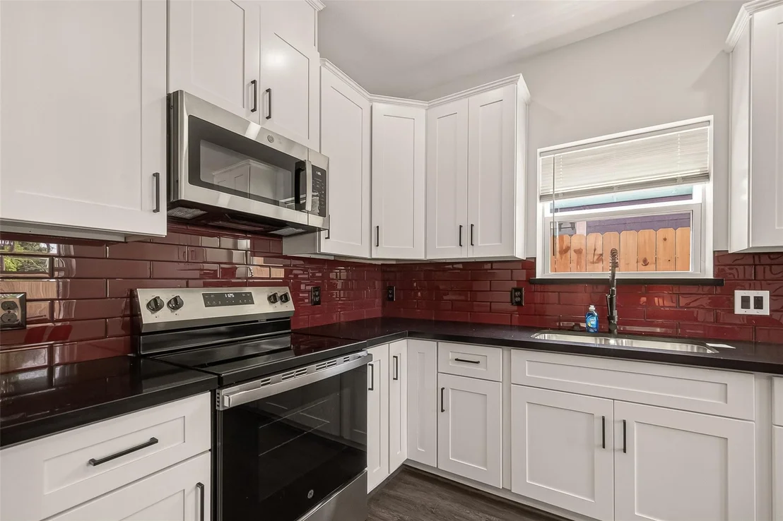 Photo of 3259 Simmons Street