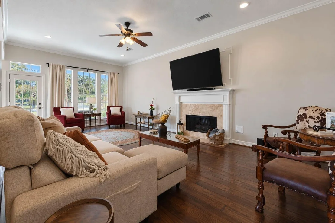 Photo of 33103 Whickham Circle