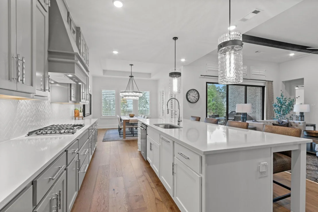 Photo of 902 Falcon Hollow Lane
