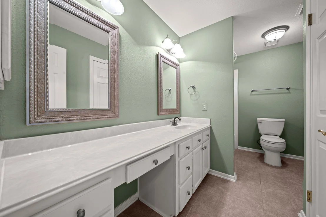 Photo of 1808 Brookside Drive