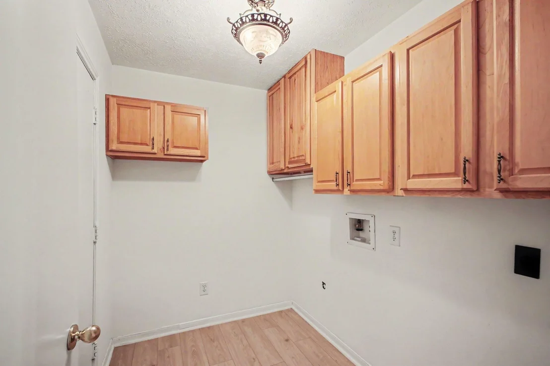 Photo of 3234 Lee Circle