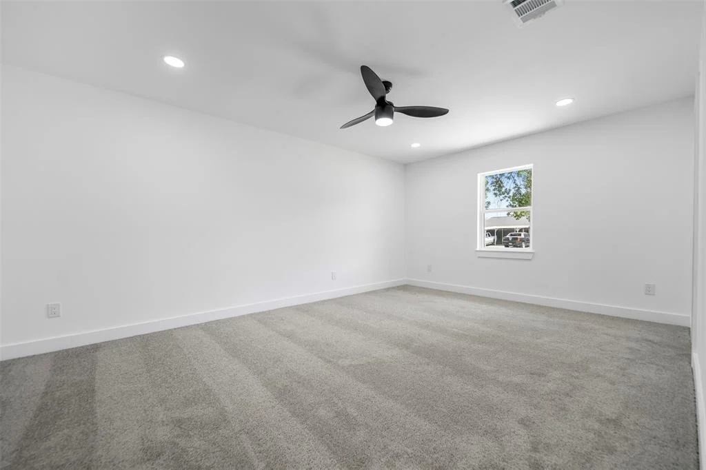 Photo of 1502 Glenmore Drive