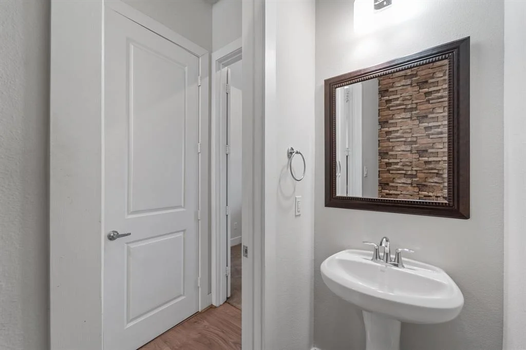 Photo of Unit A at 2616 Riverside Drive