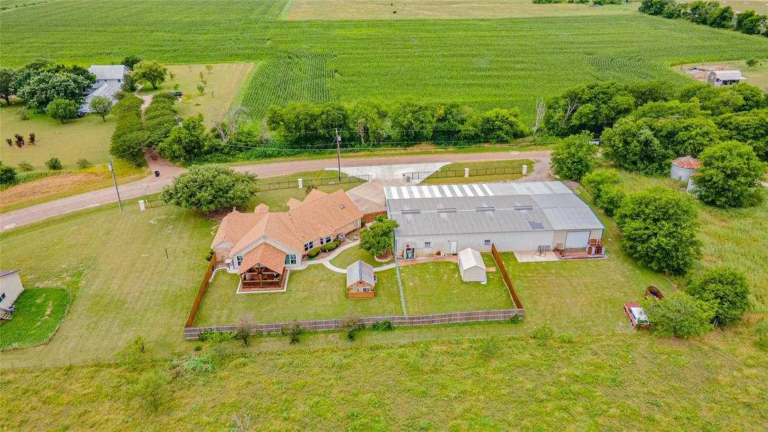 Photo of 414 County Road 437