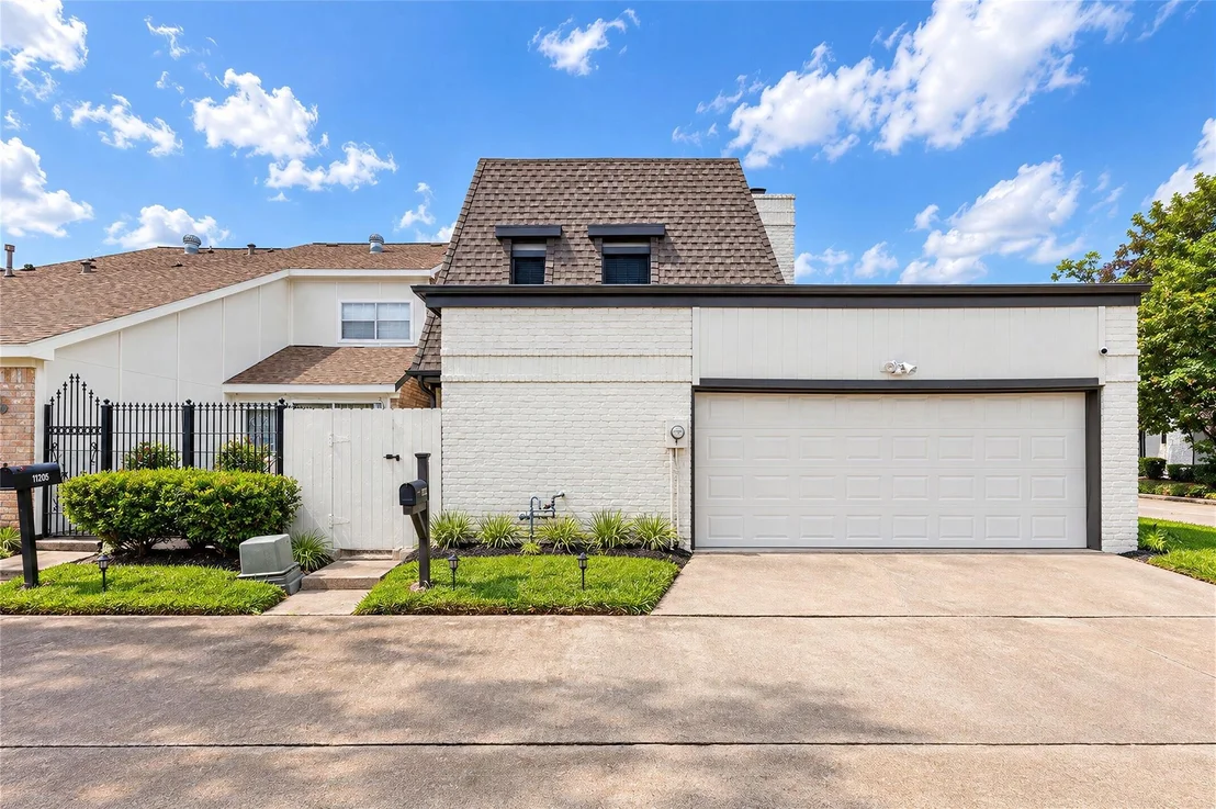 Photo of 11203 Briar Forest Drive
